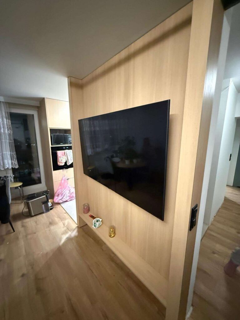 Szafka RTV na wymiar Sosnowiec - realizacja Faktoria Meble, zespół Arka